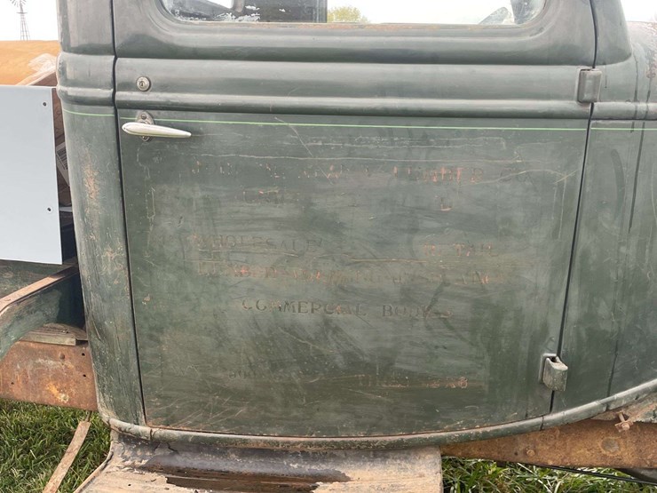 1935-ford-wrecker-image-18