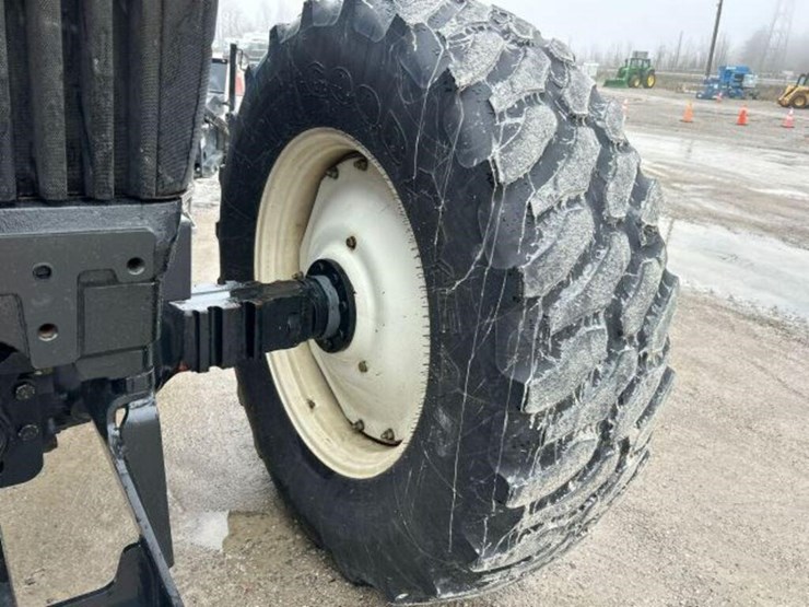 new-holland-tv6070-image-63