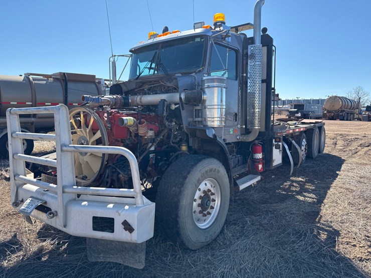 2012-kenworth-t800-image-1