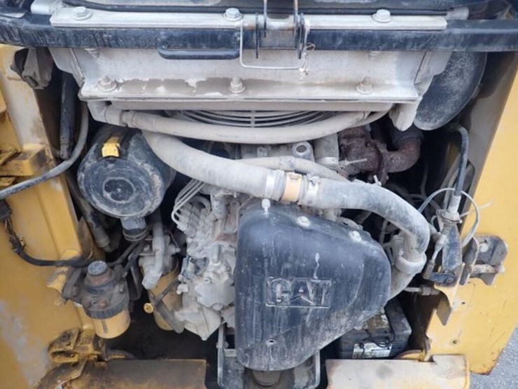 2010-caterpillar-232b-image-30