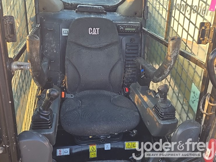 2022-caterpillar-289d3-image-83