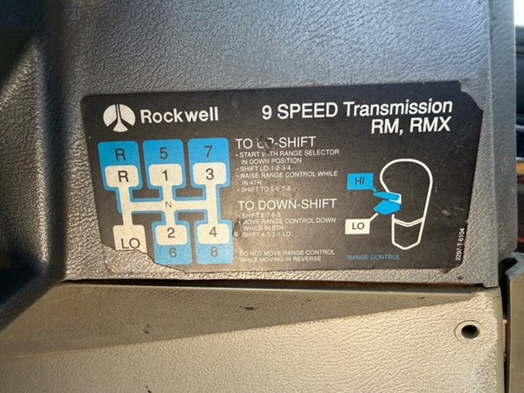 1994-mack-ch613-image-13