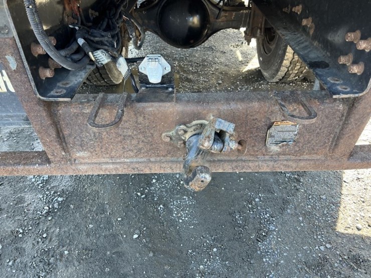 2016-freightliner-m2-s/a-bucket-truck-image-18