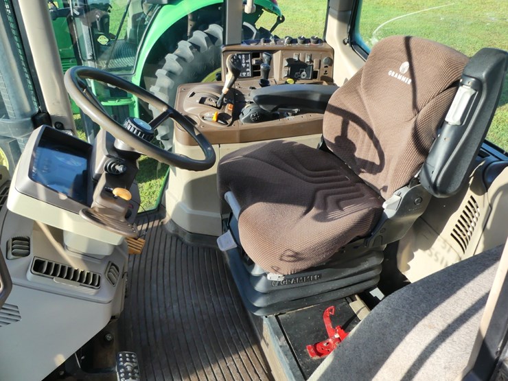 john-deere-7320-image-10