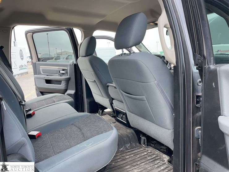 2017-dodge-1500-image-20