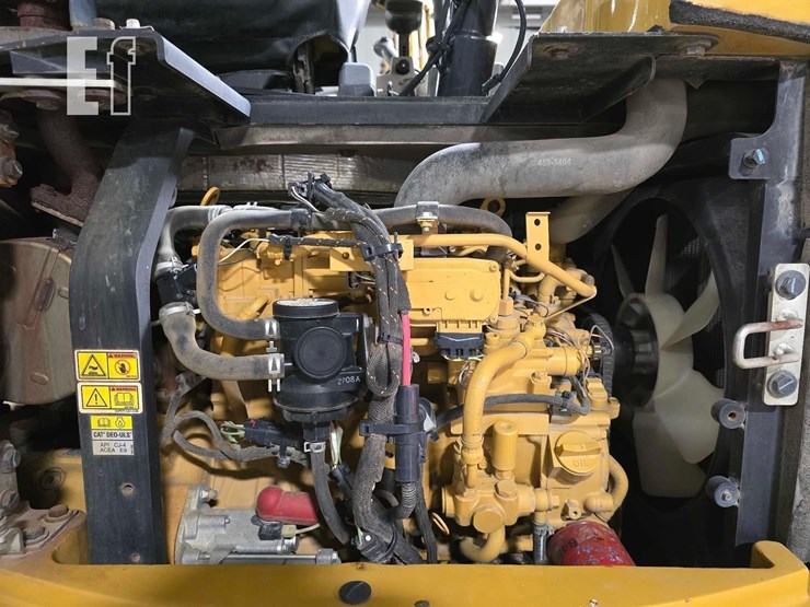 2016-caterpillar-305e2-cr-image-27