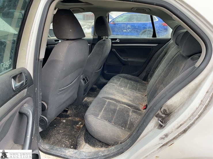 2009-volkswagen-jetta-comfortline-4dr-sedan-6a-image-15