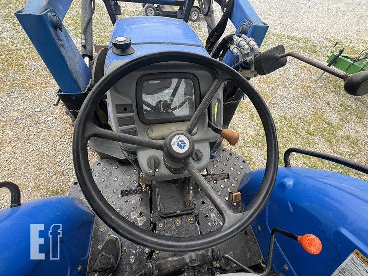 new-holland-tt75a-image-16