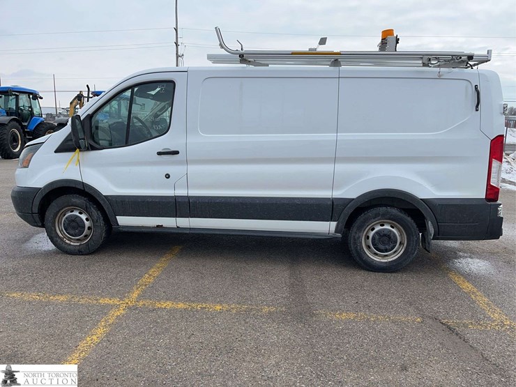 2016-ford-transit-image-8