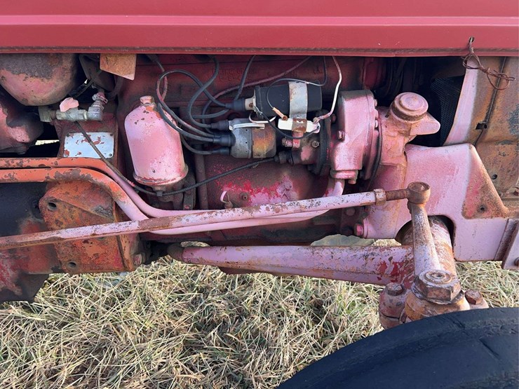 international-parts-tractor-image-17