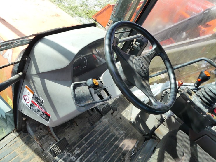 kubota-m108s-image-17