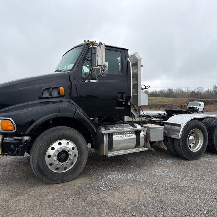 2007 STERLING AT9500