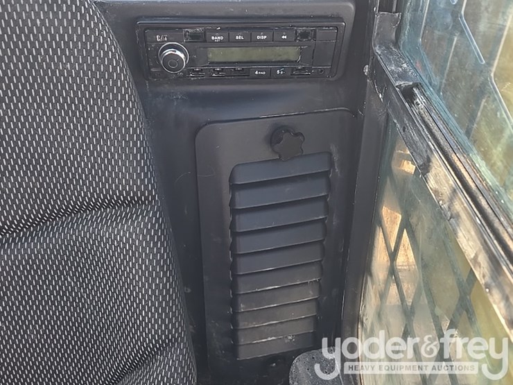 2021-caterpillar-289d3-image-78