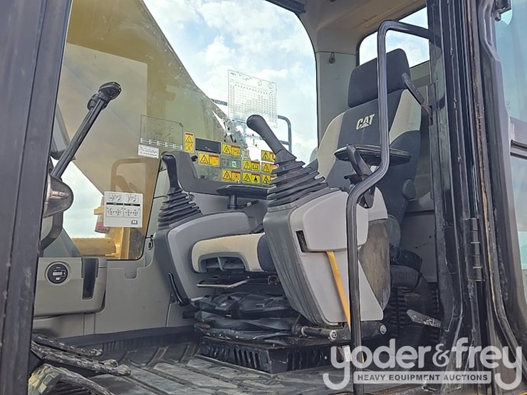 2017-caterpillar-336fl-image-93