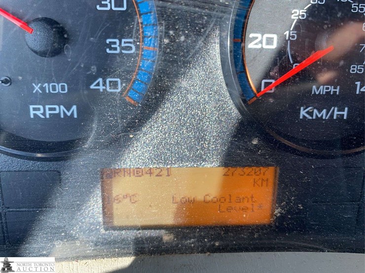 2017-international-durastar-4300-image-12