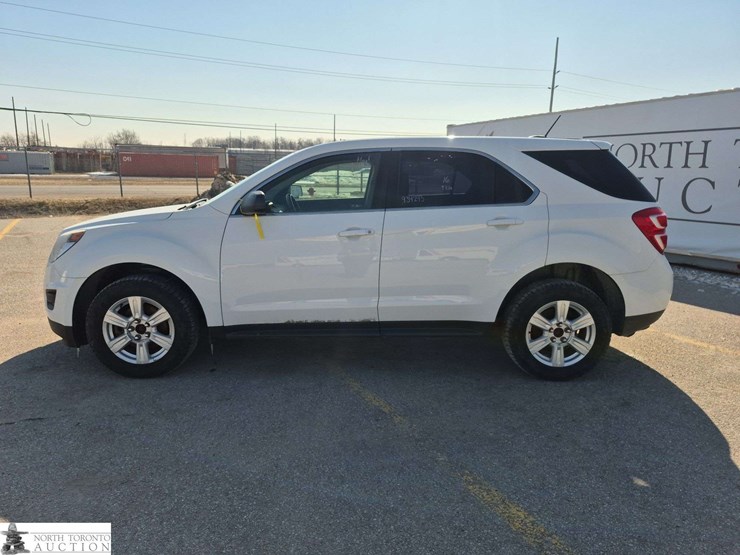 2016-chevrolet-equinox-ls-image-8