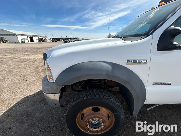 2005-ford-f550-image-14