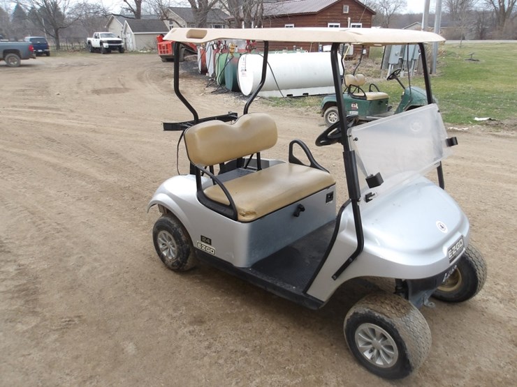 #6603-•-e-z-go-txt-gas-golf-cart-image-5