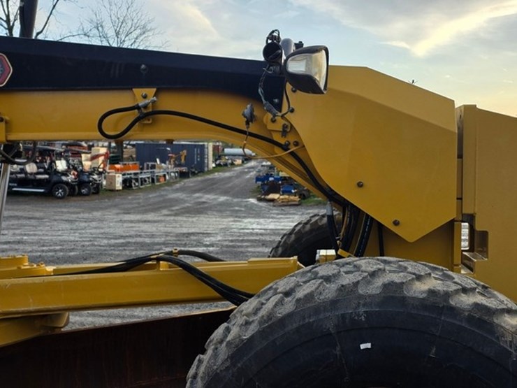 2020-caterpillar-140-image-45