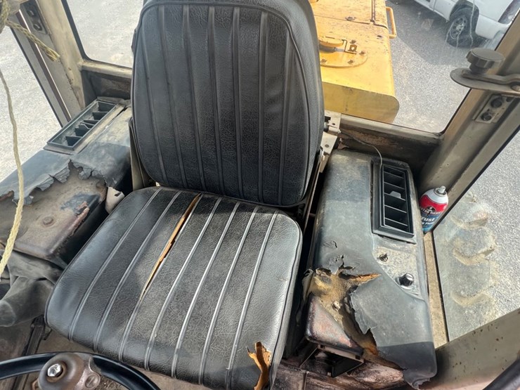 1992-john-deere-644-image-15