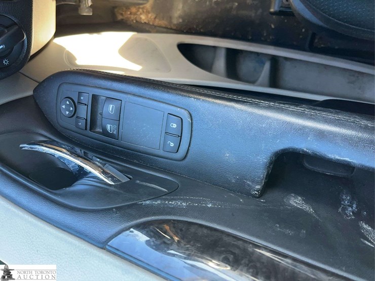 2012-ram-c/v-tradesman-image-23