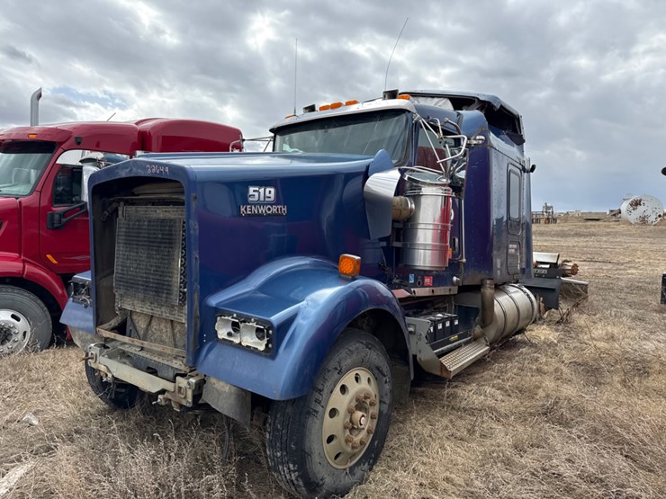 2007-kenworth-w900-image-1