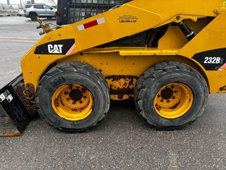 2009-caterpillar-232b2-image-58