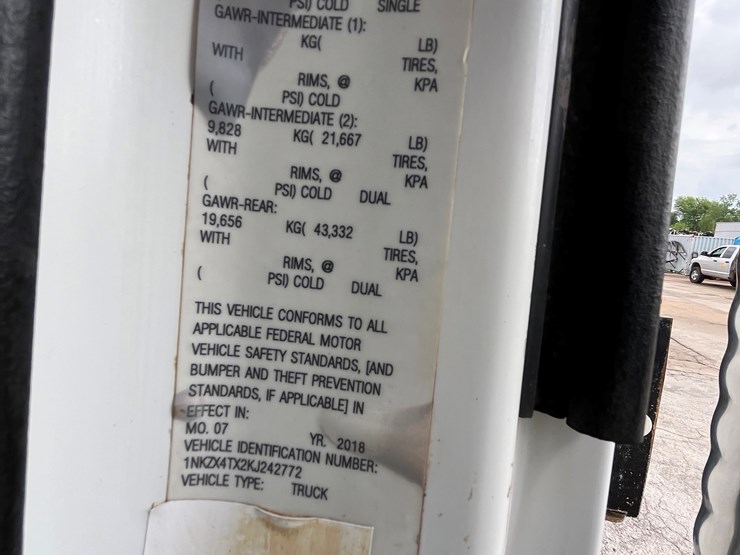 2019-kenworth-t880-image-22