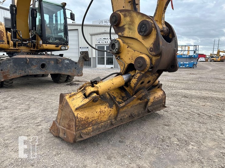 2008-caterpillar-m322d-image-13