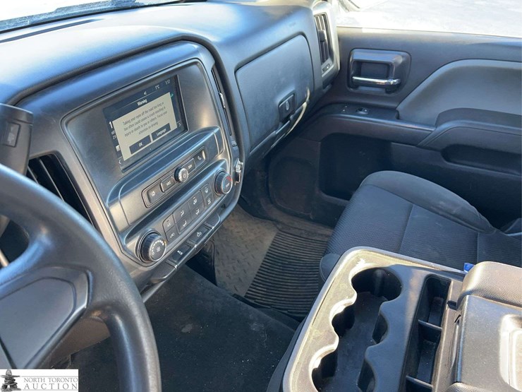 2018-chevrolet-silverado-1500-image-19