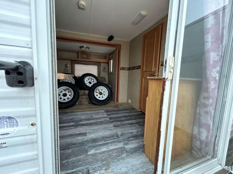 2010-gulf-stream-innsbruck-supreme-lodge-40tbs-t/a-image-44