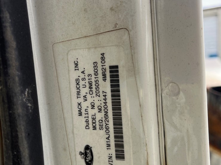 2006-mack-chn613-image-17