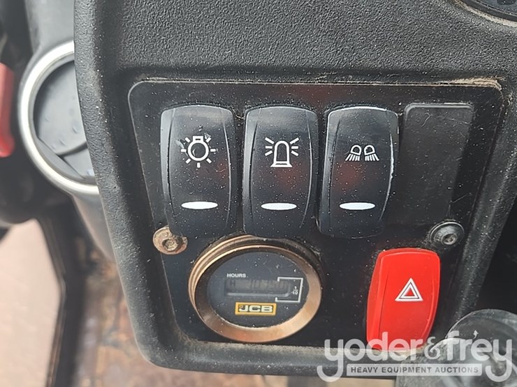 2018-jcb-512-56-image-113