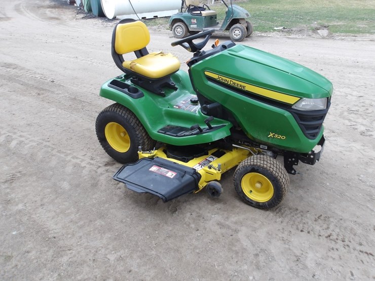 #6551-•-jd-x320-lawn-mower-image-3