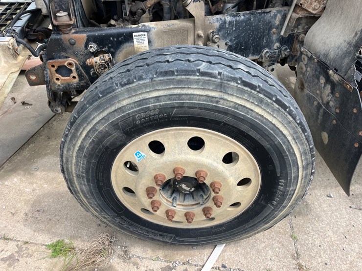 2006-mack-chn613-image-12