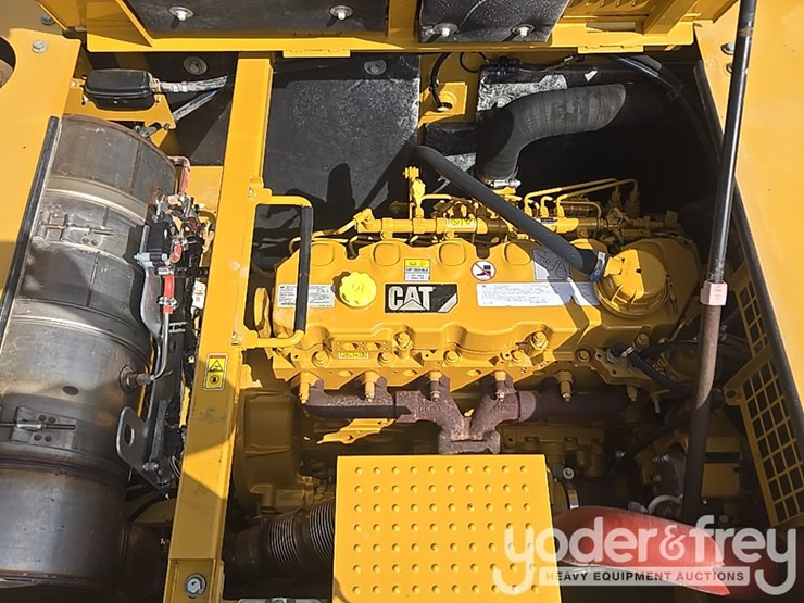 2019-caterpillar-336-image-52