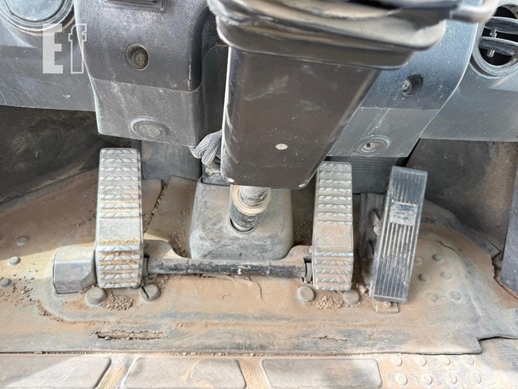 2014-hyundai-hl757tm-9a-image-18