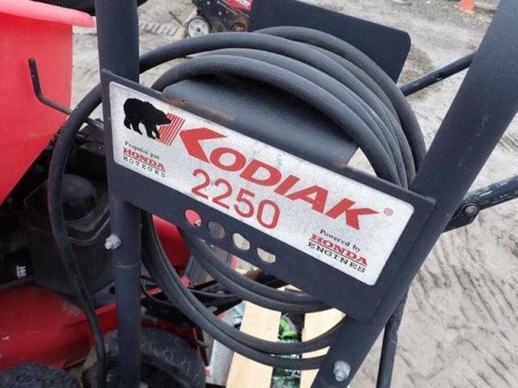 toro-24-in.-push-mower(s)-image-7