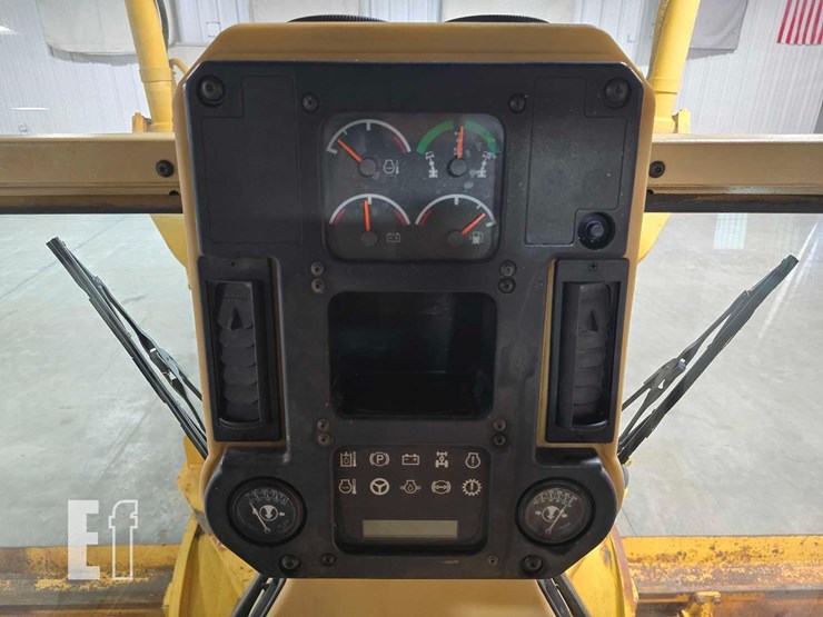 2003-caterpillar-140h-image-22