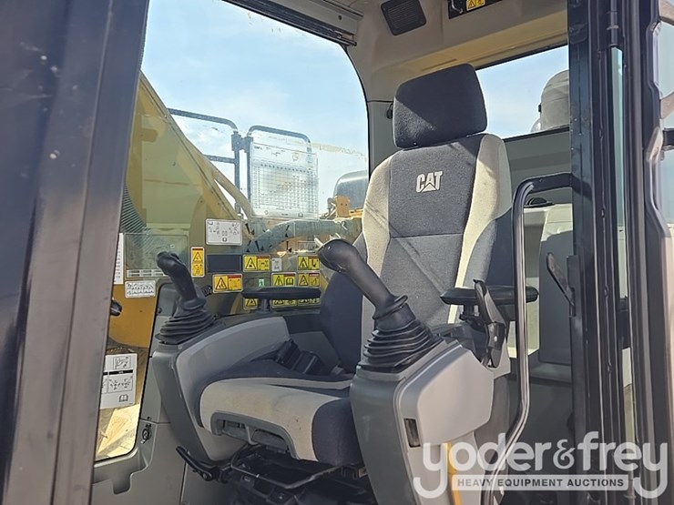 2017-caterpillar-336fl-image-96