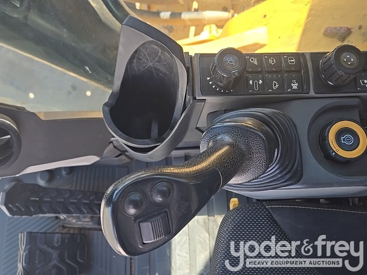 2019-caterpillar-336-image-98