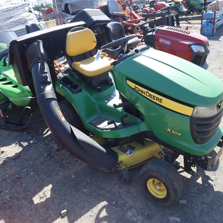 John Deere 304 Mower