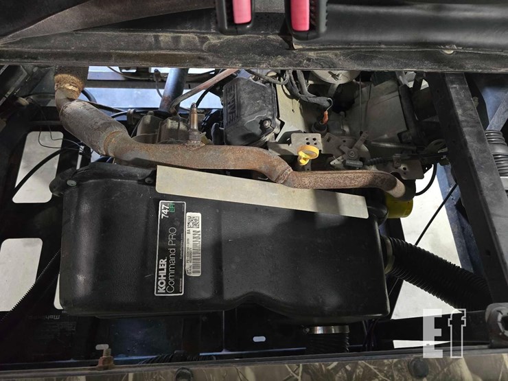 2016-mahindra-mpact-xtv-750c-image-17