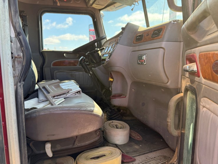 2007-peterbilt-379-image-5