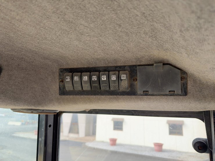 2000-caterpillar-416c-image-27