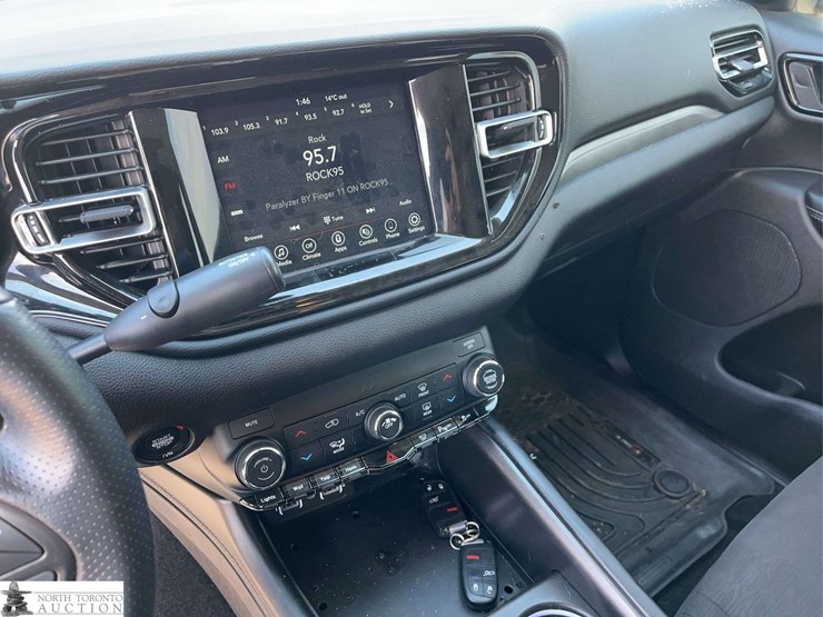 2021-dodge-durango-image-15