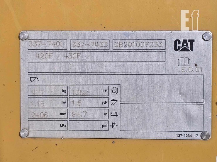 2021-caterpillar-420-image-11