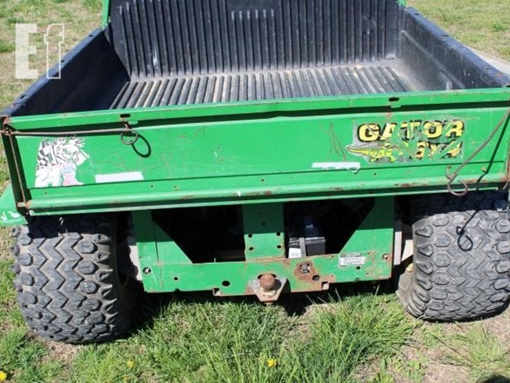 john-deere-gator-image-5