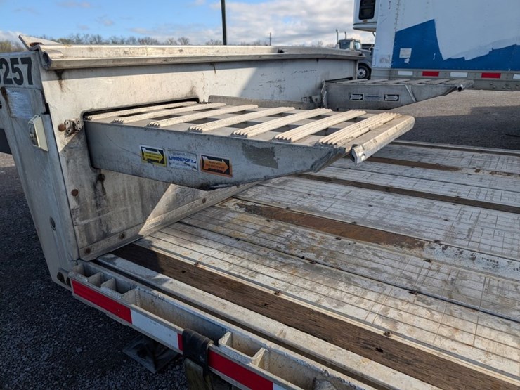 #31958-•-2019-trailking-acs-series-53’-x-102’-tandem-axle-a-image-15