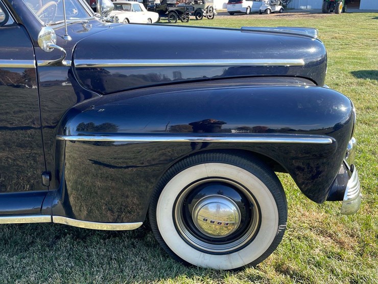 1948-ford-super-deluxe-convertible-image-24